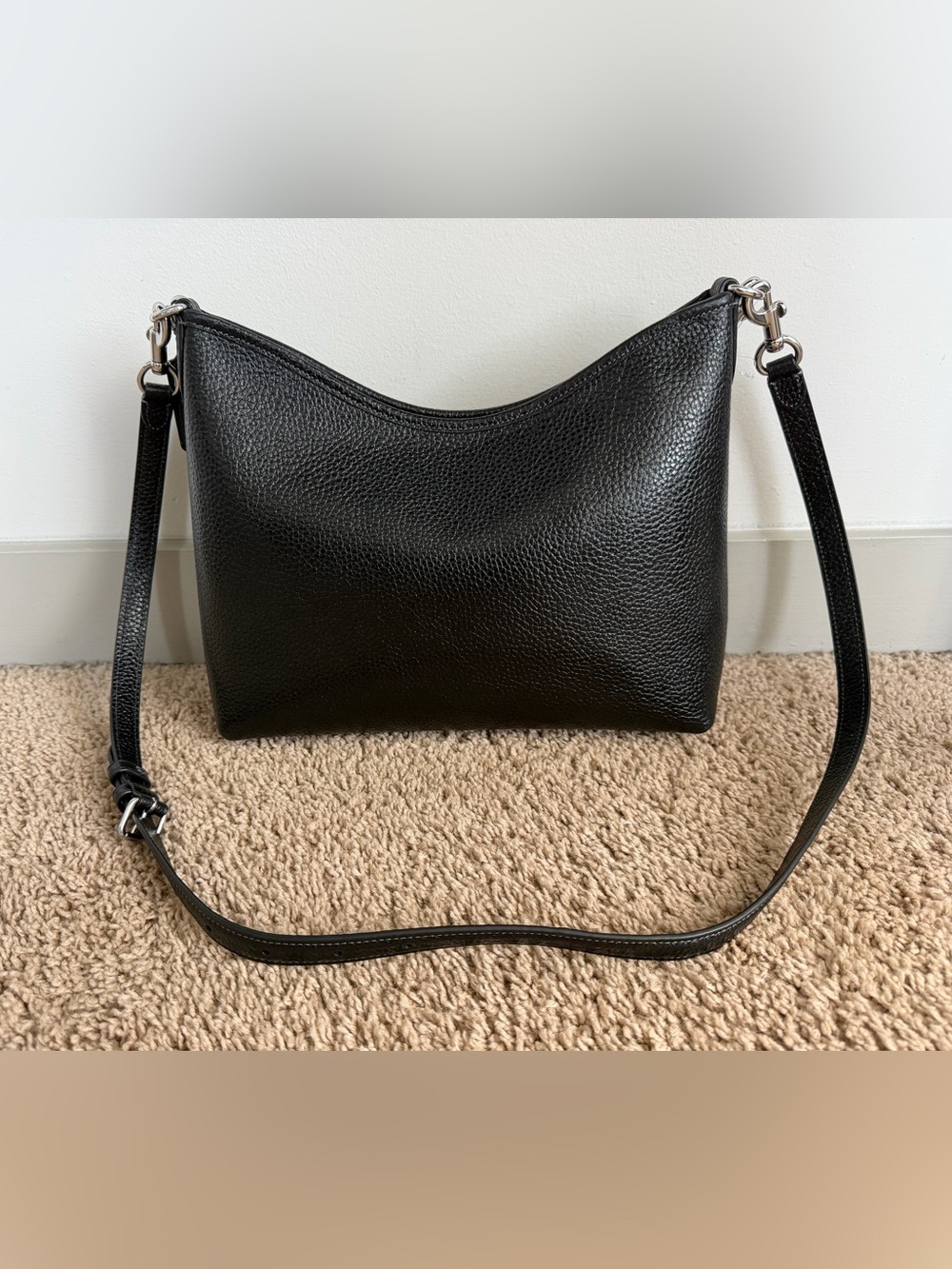 COACH Laurel Shoulder Bag Black Pebbled Leather with Silver Chain Accent - Picture 4 of 10